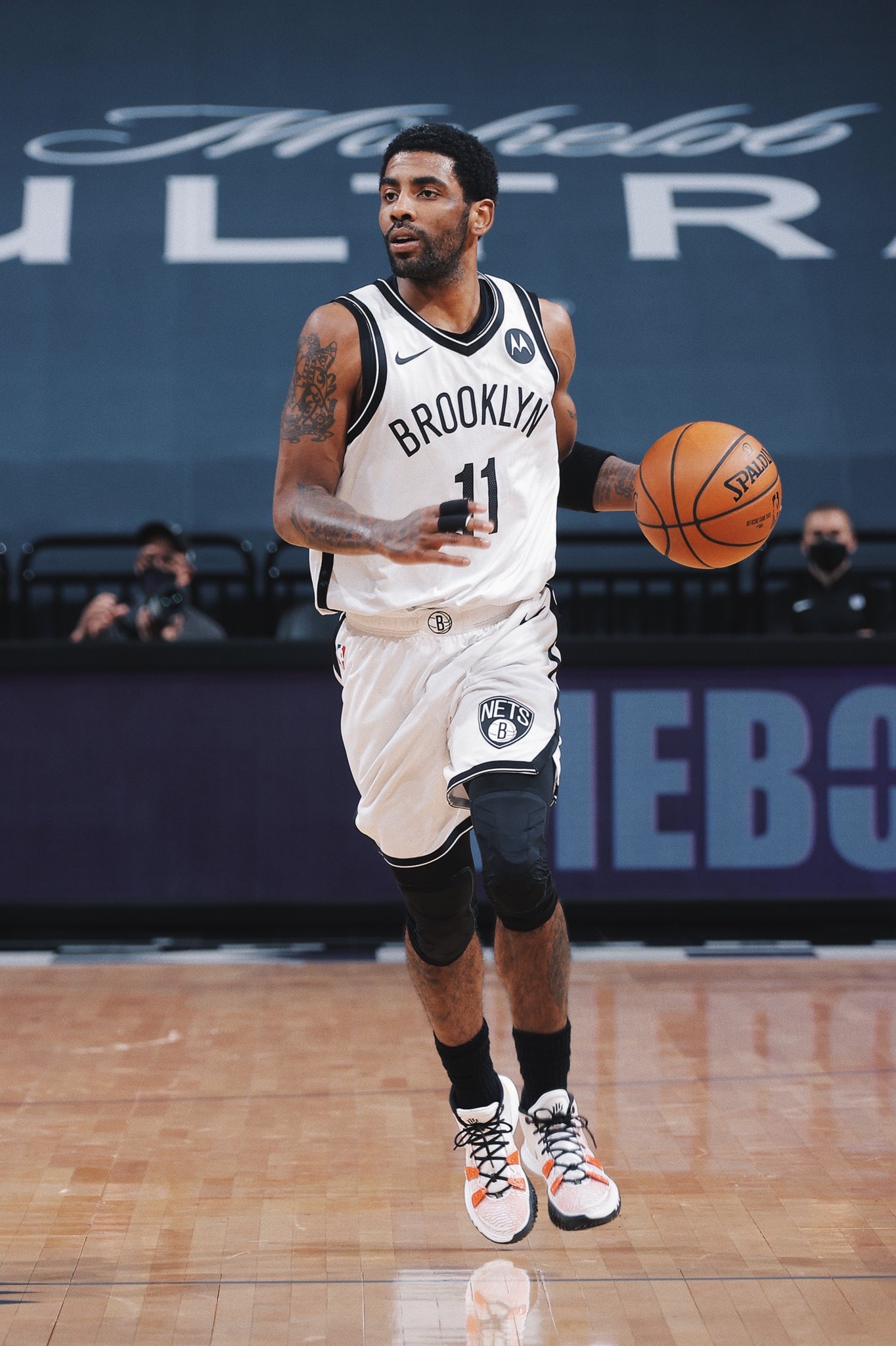 锋线伤病频 锋线伤病频